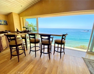 1137 Marine Drive - Photo Thumbnail 15