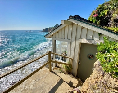 1137 Marine Drive - Photo Thumbnail 30