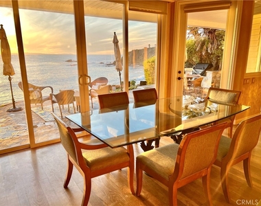 1137 Marine Drive - Photo Thumbnail 9