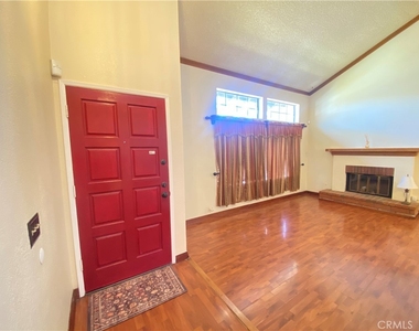 12044 Champlain Street - Photo Thumbnail 1