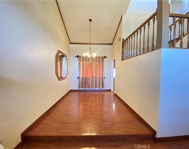 12044 Champlain Street - Photo Thumbnail 4