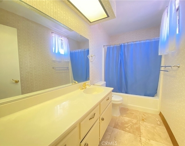12044 Champlain Street - Photo Thumbnail 18