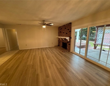 26196 Crestone - Photo Thumbnail 3