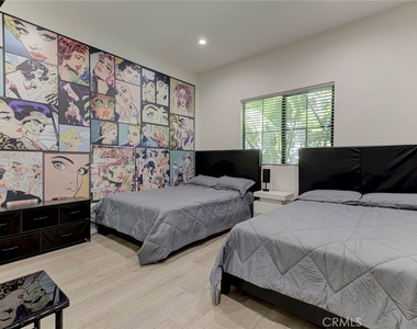 2743 Keystone St. - Photo Thumbnail 12