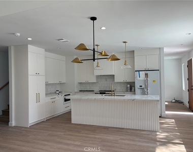 4832 La Canada Boulevard - Photo Thumbnail 5