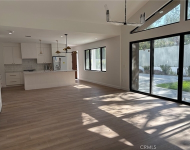 4832 La Canada Boulevard - Photo Thumbnail 13