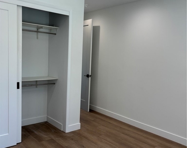 4832 La Canada Boulevard - Photo Thumbnail 22