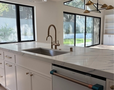 4832 La Canada Boulevard - Photo Thumbnail 11