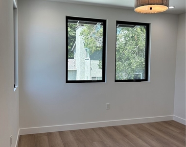 4832 La Canada Boulevard - Photo Thumbnail 21
