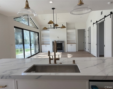 4832 La Canada Boulevard - Photo Thumbnail 10