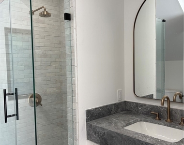 4832 La Canada Boulevard - Photo Thumbnail 18