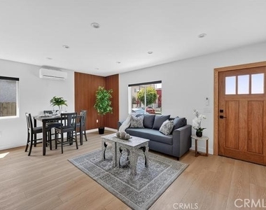 846 N Washington Place - Photo Thumbnail 5