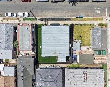 846 N Washington Place - Photo Thumbnail 2