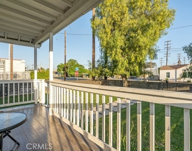 423 E Stuart - Photo Thumbnail 3