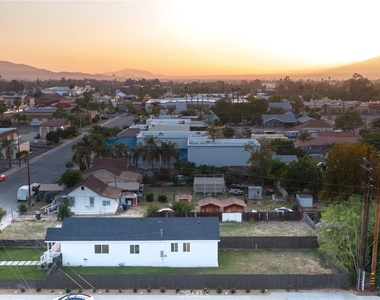 423 E Stuart - Photo Thumbnail 40