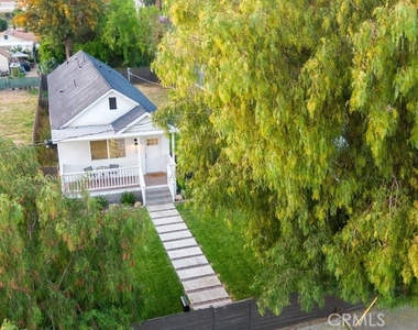 423 E Stuart - Photo Thumbnail 38