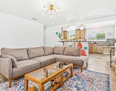 2240 N San Gorgonio - Photo Thumbnail 3