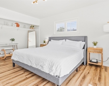 2240 N San Gorgonio - Photo Thumbnail 14