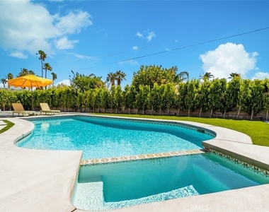 2240 N San Gorgonio - Photo Thumbnail 9
