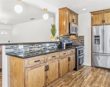 2240 N San Gorgonio - Photo Thumbnail 6