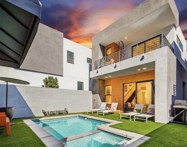 2705 Paragon - Photo Thumbnail 1