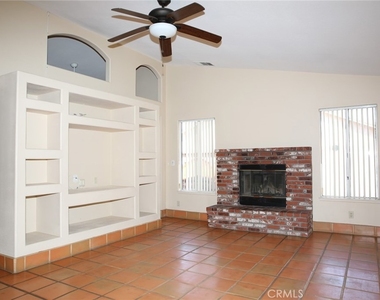 81371 Avenida Coyote - Photo Thumbnail 2