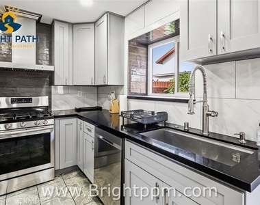25280 Bay - Photo Thumbnail 6