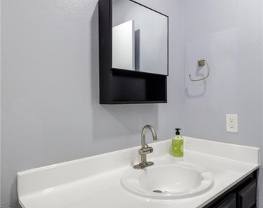 25280 Bay - Photo Thumbnail 27
