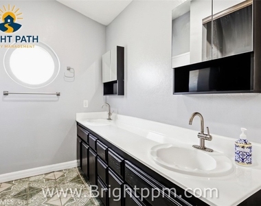 25280 Bay - Photo Thumbnail 18