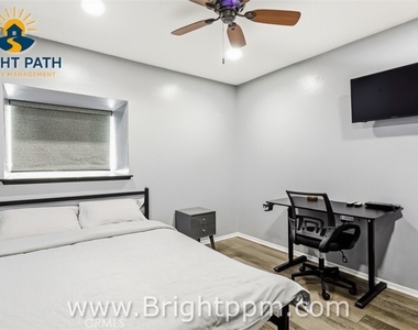 25280 Bay - Photo Thumbnail 22
