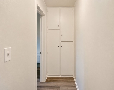 248 E Navilla Place - Photo Thumbnail 6