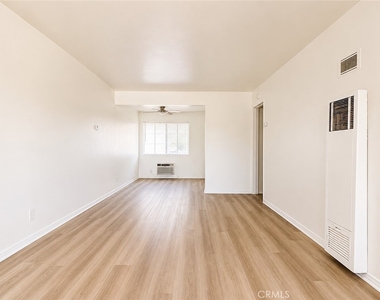 248 E Navilla Place - Photo Thumbnail 1