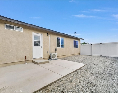 9156 Catawba Avenue - Photo Thumbnail 12