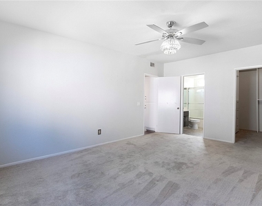 25126 Steinbeck - Photo Thumbnail 10