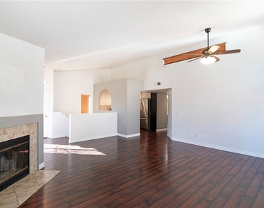 25126 Steinbeck - Photo Thumbnail 5
