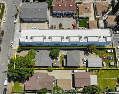 14916 Wyandotte - Photo Thumbnail 32