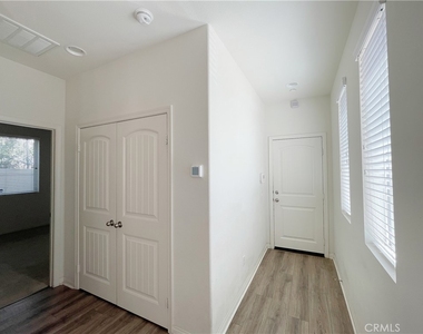 417 W Bagnall Street - Photo Thumbnail 10