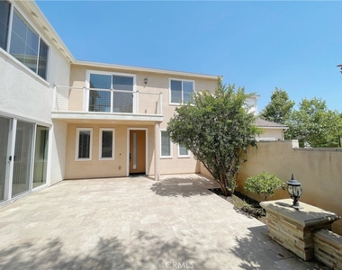 417 W Bagnall Street - Photo Thumbnail 1