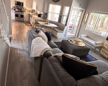 495 Woodbluff - Photo Thumbnail 2