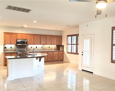 12554 Desert Springs - Photo Thumbnail 3