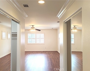 12554 Desert Springs - Photo Thumbnail 17