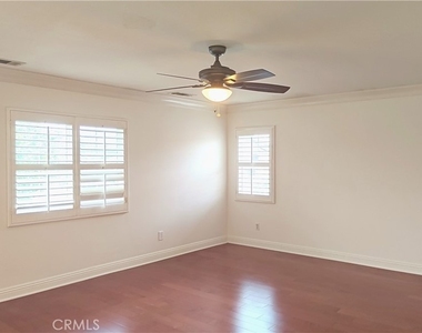 12554 Desert Springs - Photo Thumbnail 10