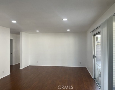 2143 Arcdale Avenue - Photo Thumbnail 7