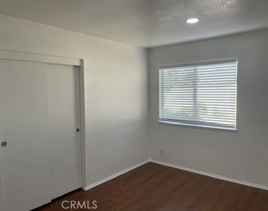 2143 Arcdale Avenue - Photo Thumbnail 16