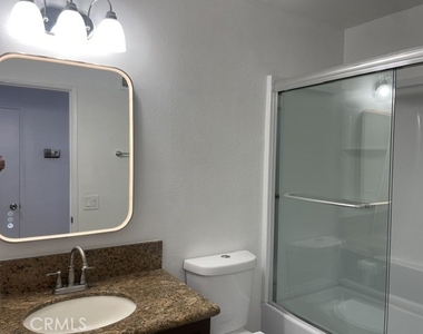 2143 Arcdale Avenue - Photo Thumbnail 13