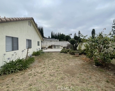 2143 Arcdale Avenue - Photo Thumbnail 21