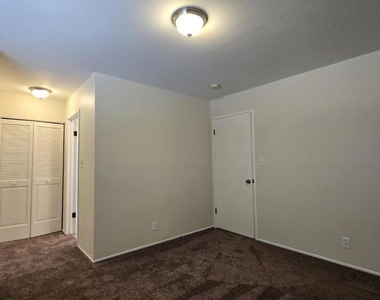 40622 Blacow Rd - Photo Thumbnail 3