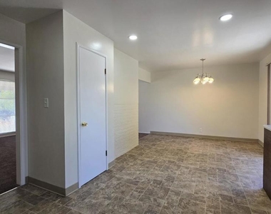 40622 Blacow Rd - Photo Thumbnail 10