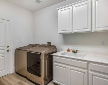 5003 Nortonville Ct - Photo Thumbnail 32
