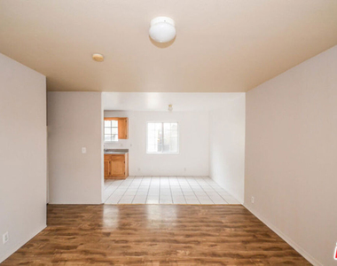 3722 Wall Street - Photo Thumbnail 5